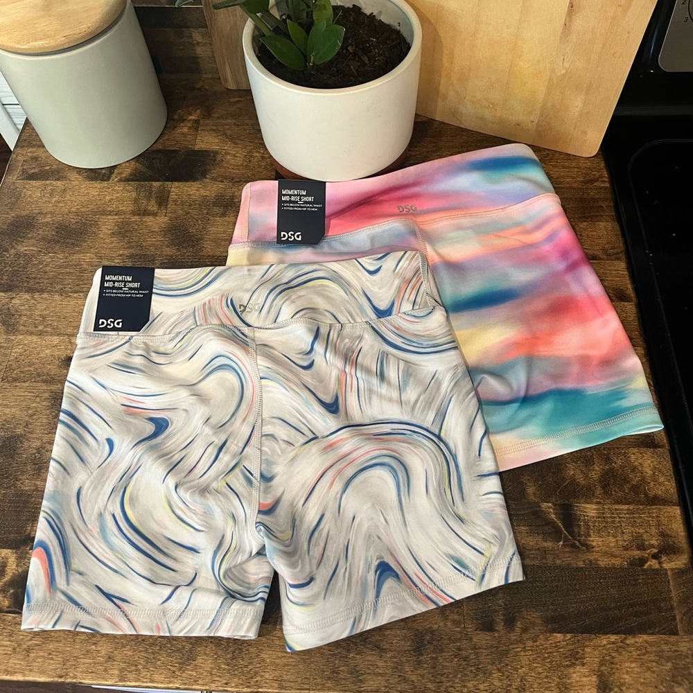 2 DSG biker shorts size large